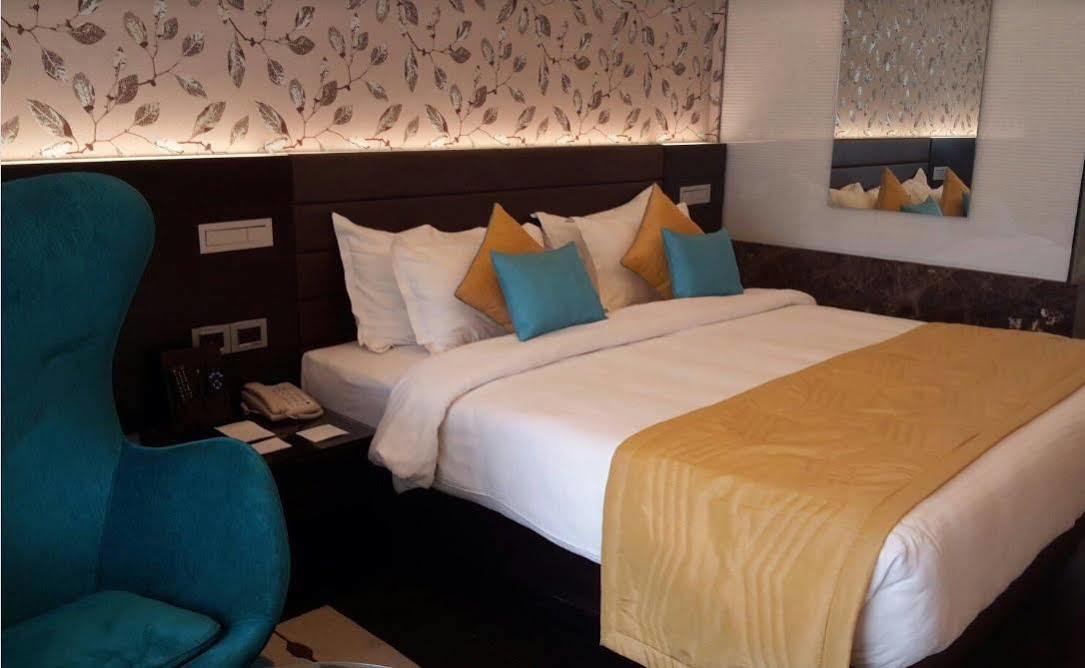 Country Inn & Suites By Radisson, Bengaluru Hebbal Road Экстерьер фото